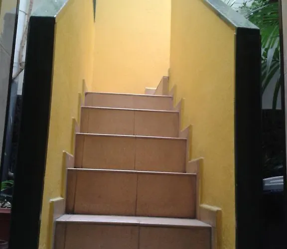 旅馆 华陆酒店 *